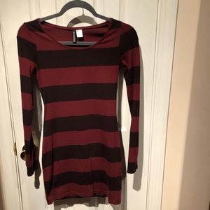 Divided cotton dress.